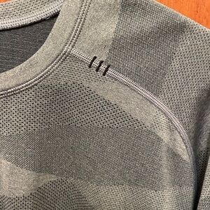 Lululemon men’s work out shirt XXL